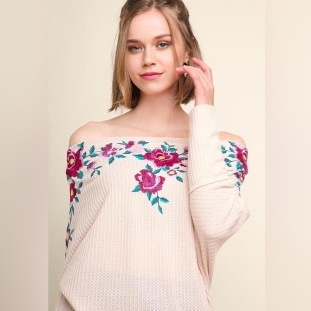 Umgee Floral Embroidered Waffle Knit Boho Top Medium Off The Shoulder Western - Picture 2 of 12